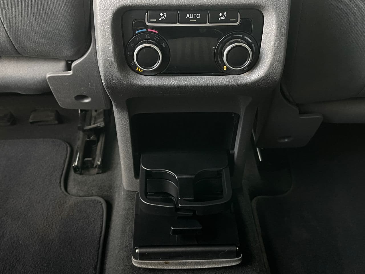 2011 Seat Alhambra — Miniatură 17