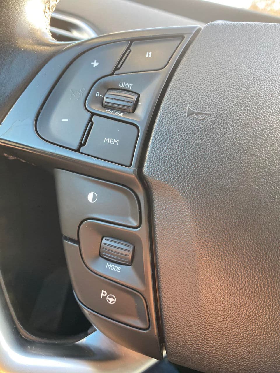 2015 Citroen C4 Picasso — Miniatură 9
