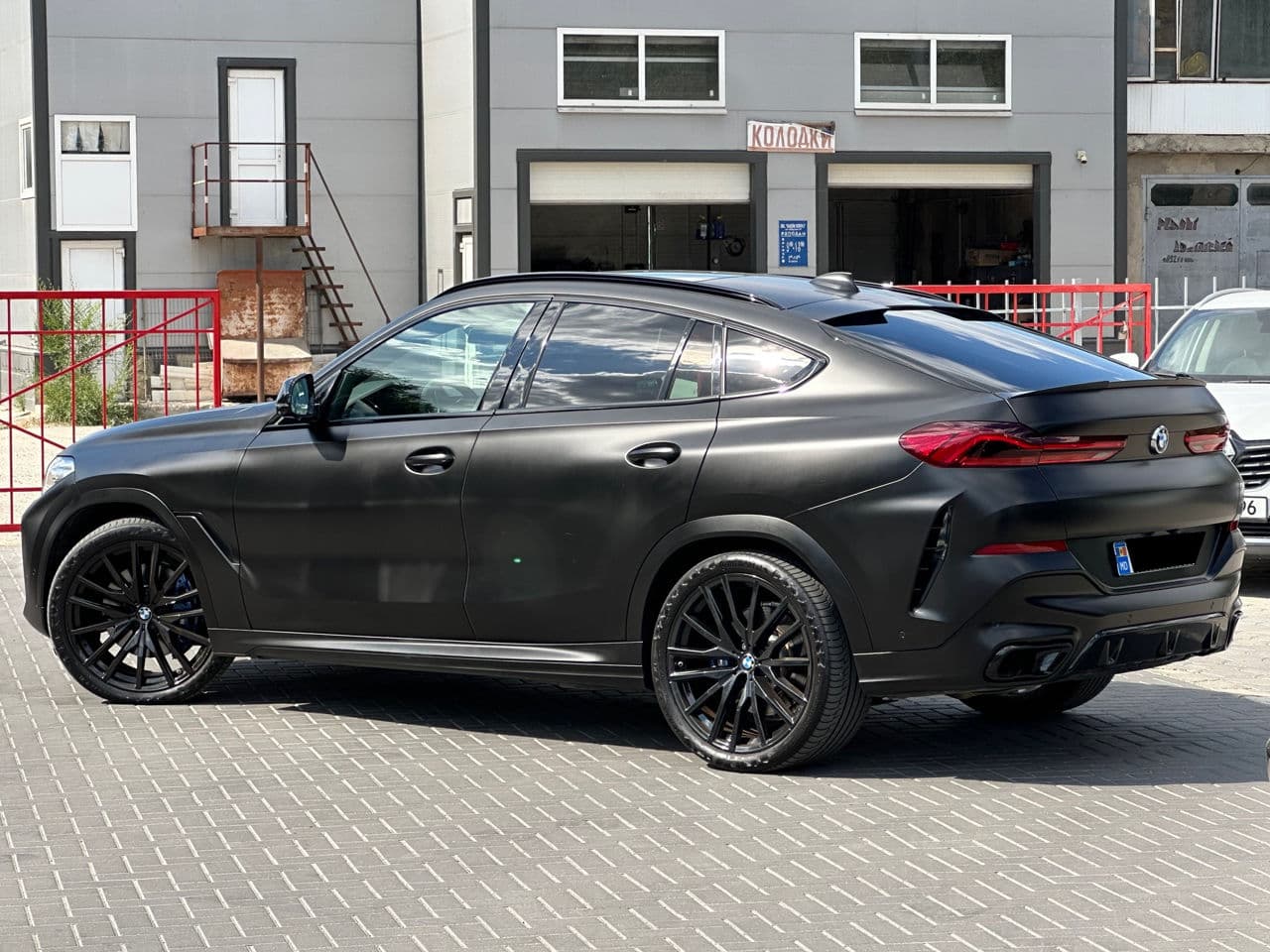 2020 BMW X6 4.0i — Miniatură 3