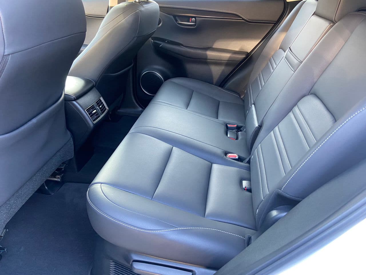 2018 Lexus NX 300 — Miniatură 18