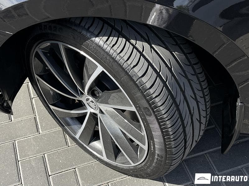 Skoda Superb 2018 — Миниатюра 24