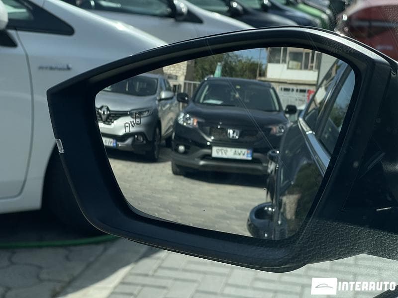 Skoda Superb 2018 — Миниатюра 25