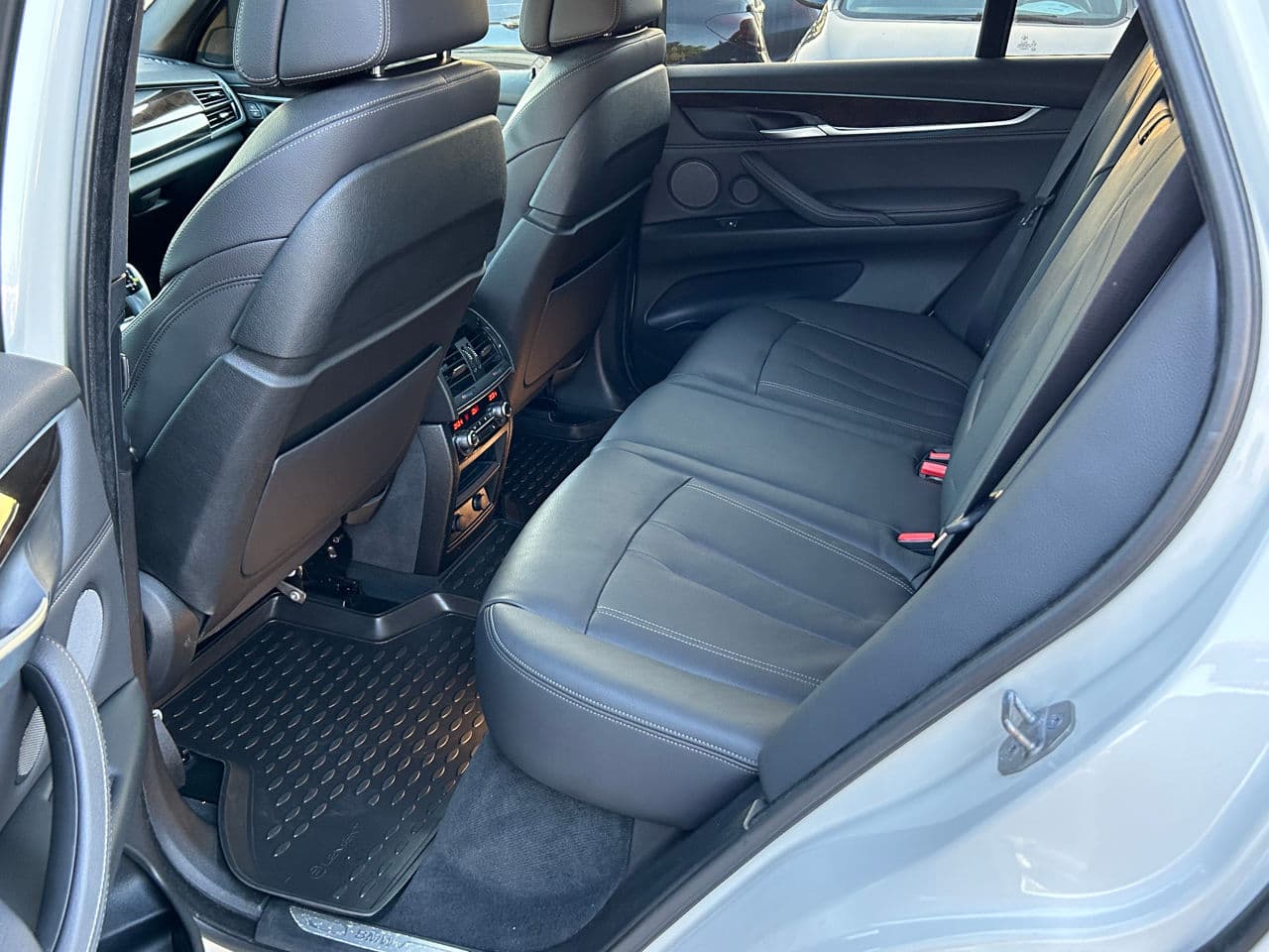 BMW X5 3.5i 2015 — Миниатюра 17