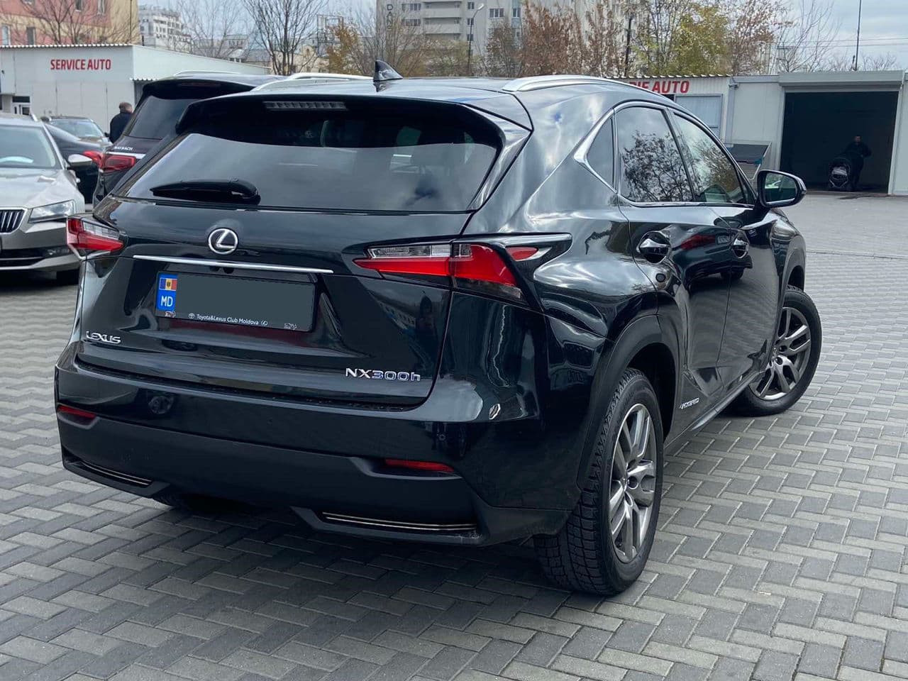 Lexus NX 300H 2015 — Миниатюра 3