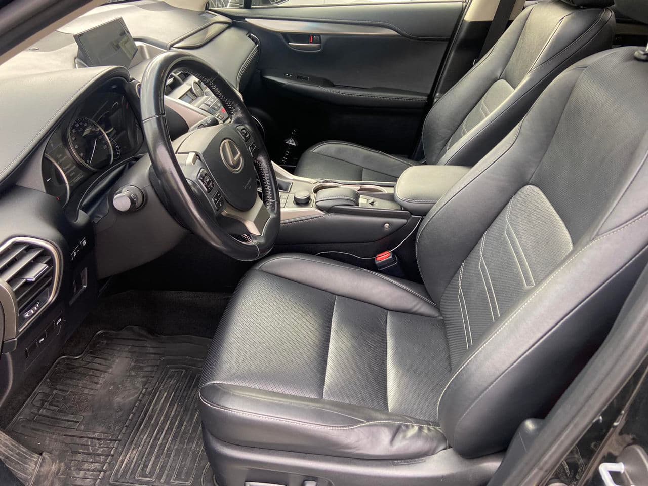 Lexus NX 300H 2015 — Миниатюра 6