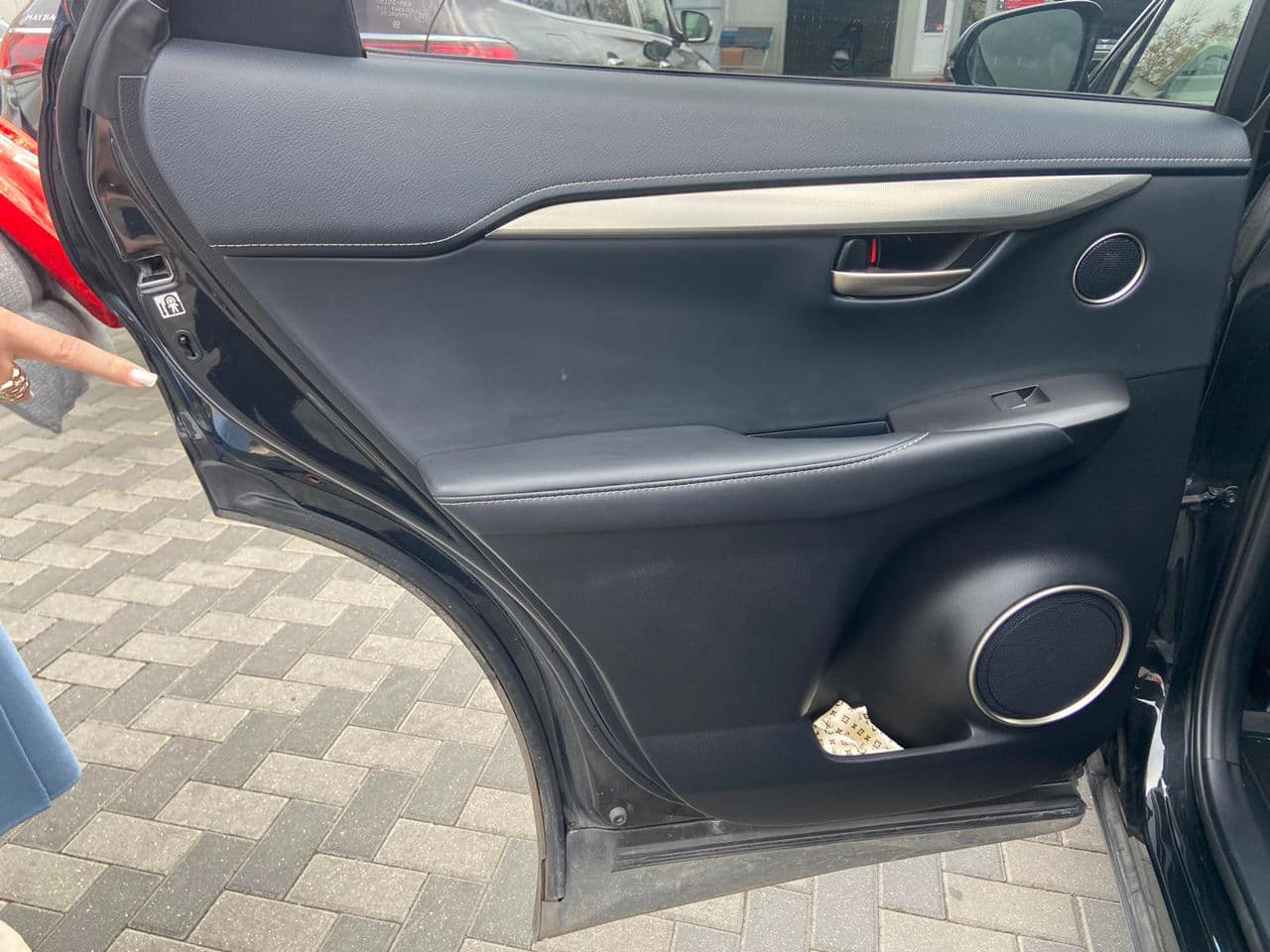 Lexus NX 300H 2015 — Миниатюра 16