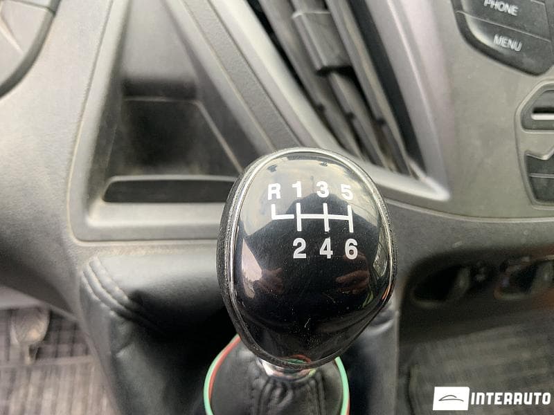 2015 Ford Transit — Miniatură 13