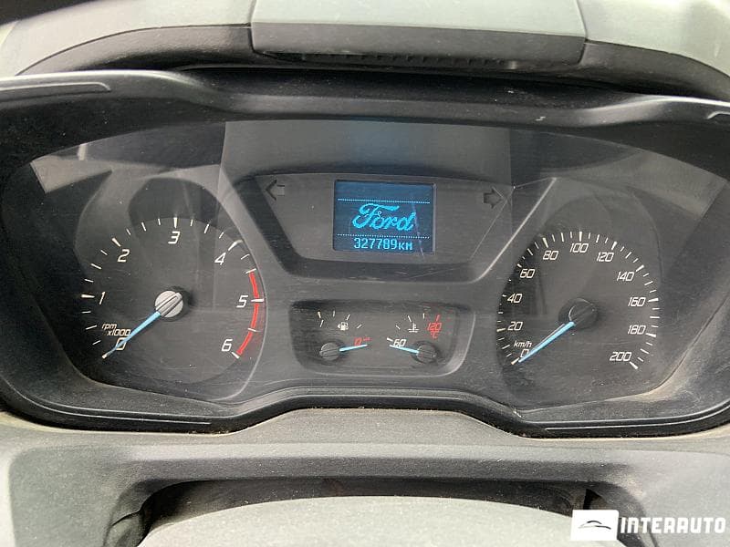 2015 Ford Transit — Miniatură 10