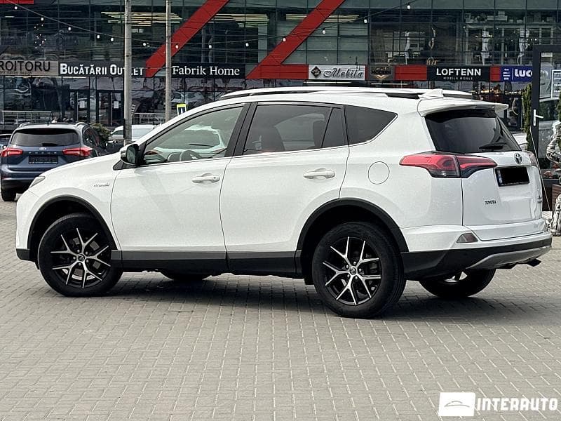 2017 Toyota Rav-4 — Miniatură 4