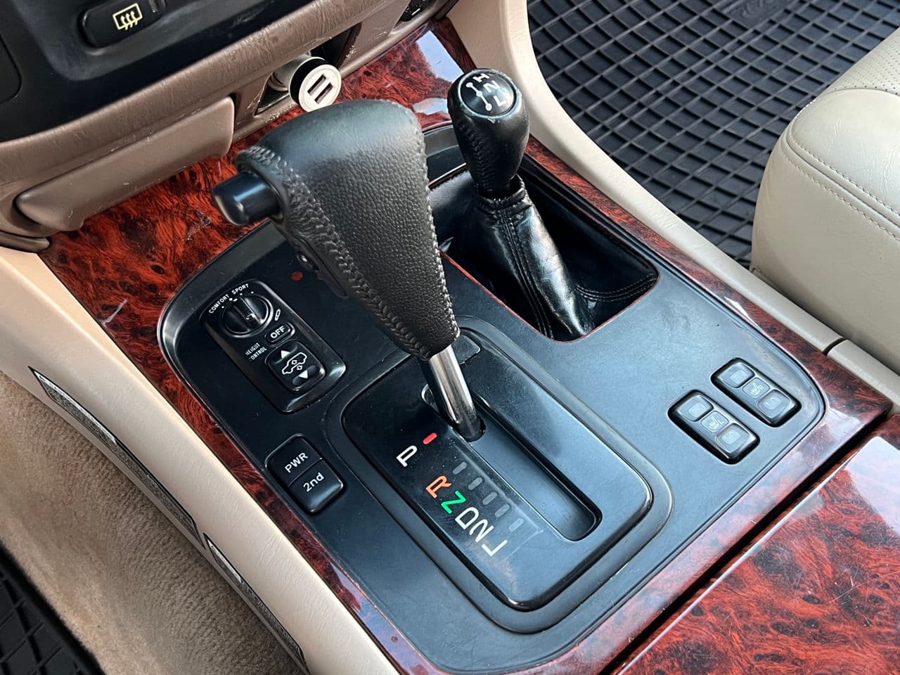 1999 Toyota Land Cruiser — Miniatură 10