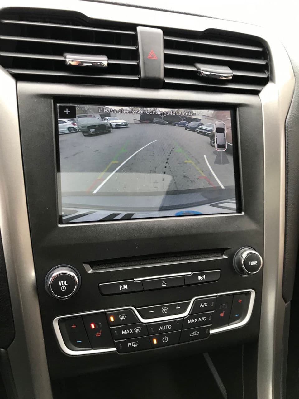 2016 Ford Fusion — Miniatură 14