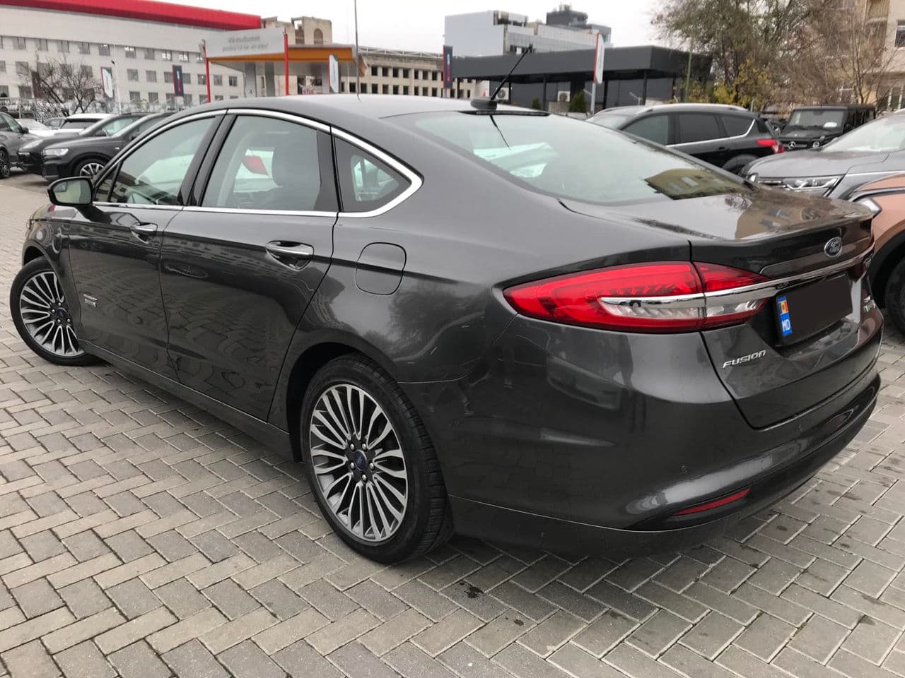 2016 Ford Fusion — Miniatură 4