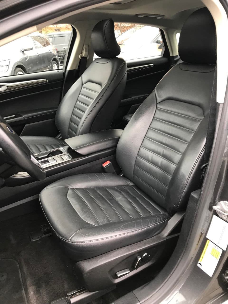2016 Ford Fusion — Miniatură 8