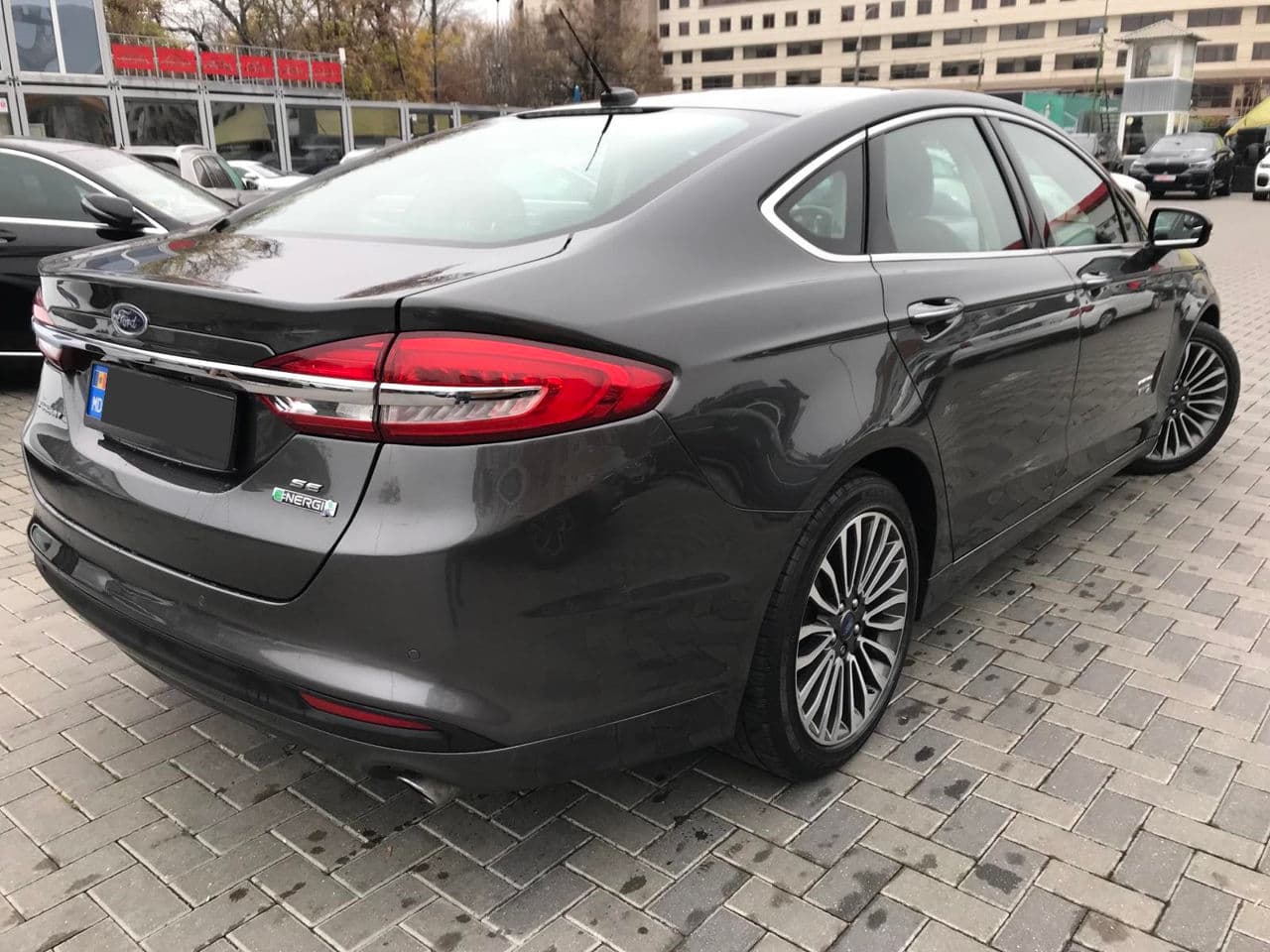 2016 Ford Fusion — Miniatură 3