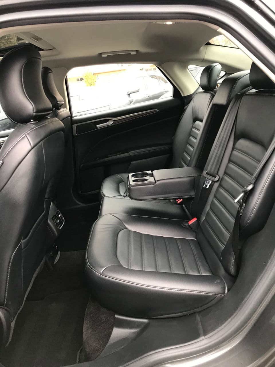 2016 Ford Fusion — Miniatură 26