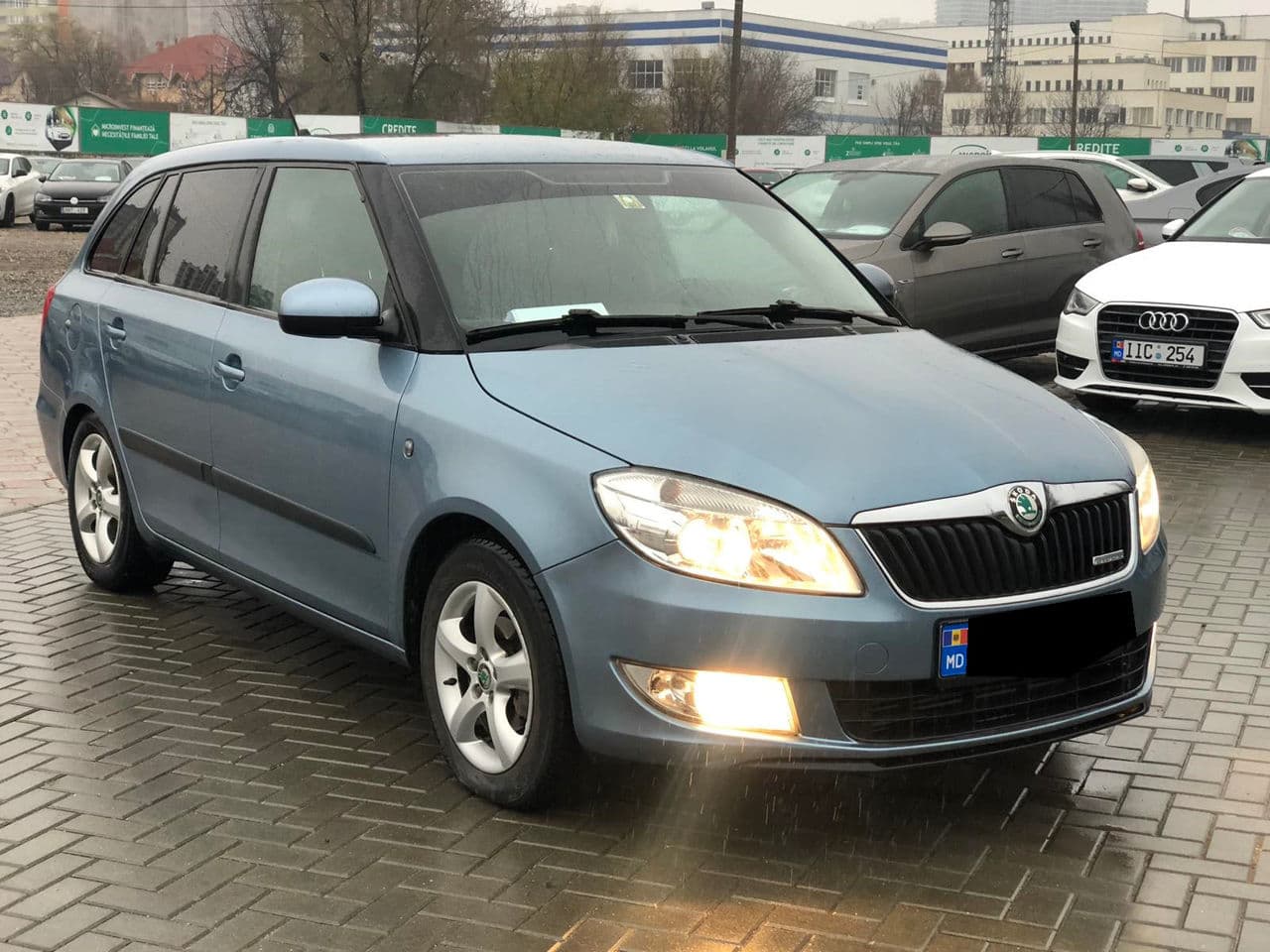 2010 Skoda Fabia — Miniatură 3