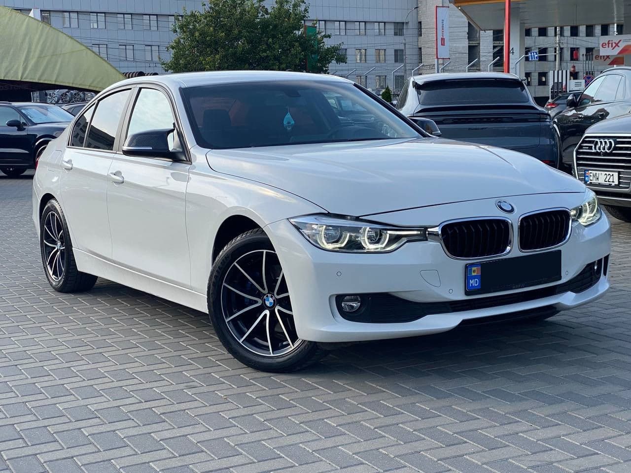 2012 BMW 320 — Miniatură 3