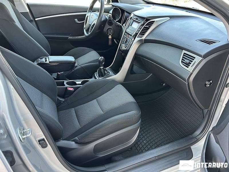 2017 Hyundai i30 — Miniatură 13