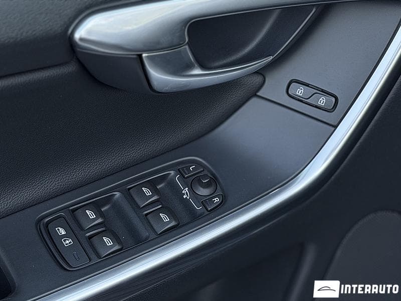 Volvo XC 60 2013 — Миниатюра 7
