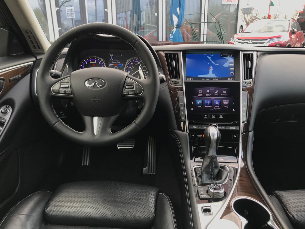 2014 Infiniti Q50 — Miniatură 10