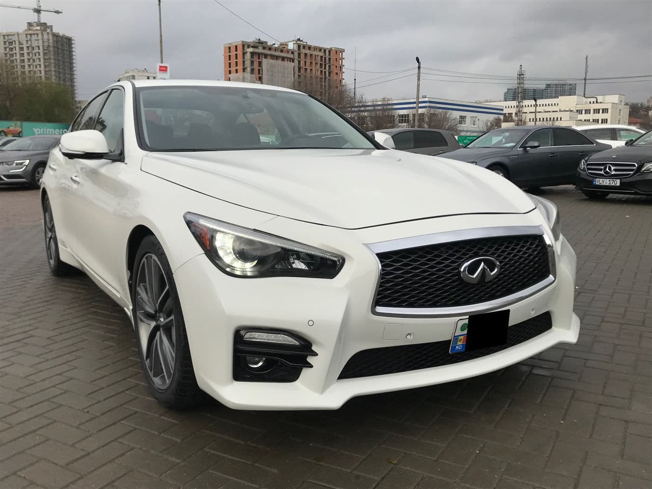 2014 Infiniti Q50 — Miniatură 2