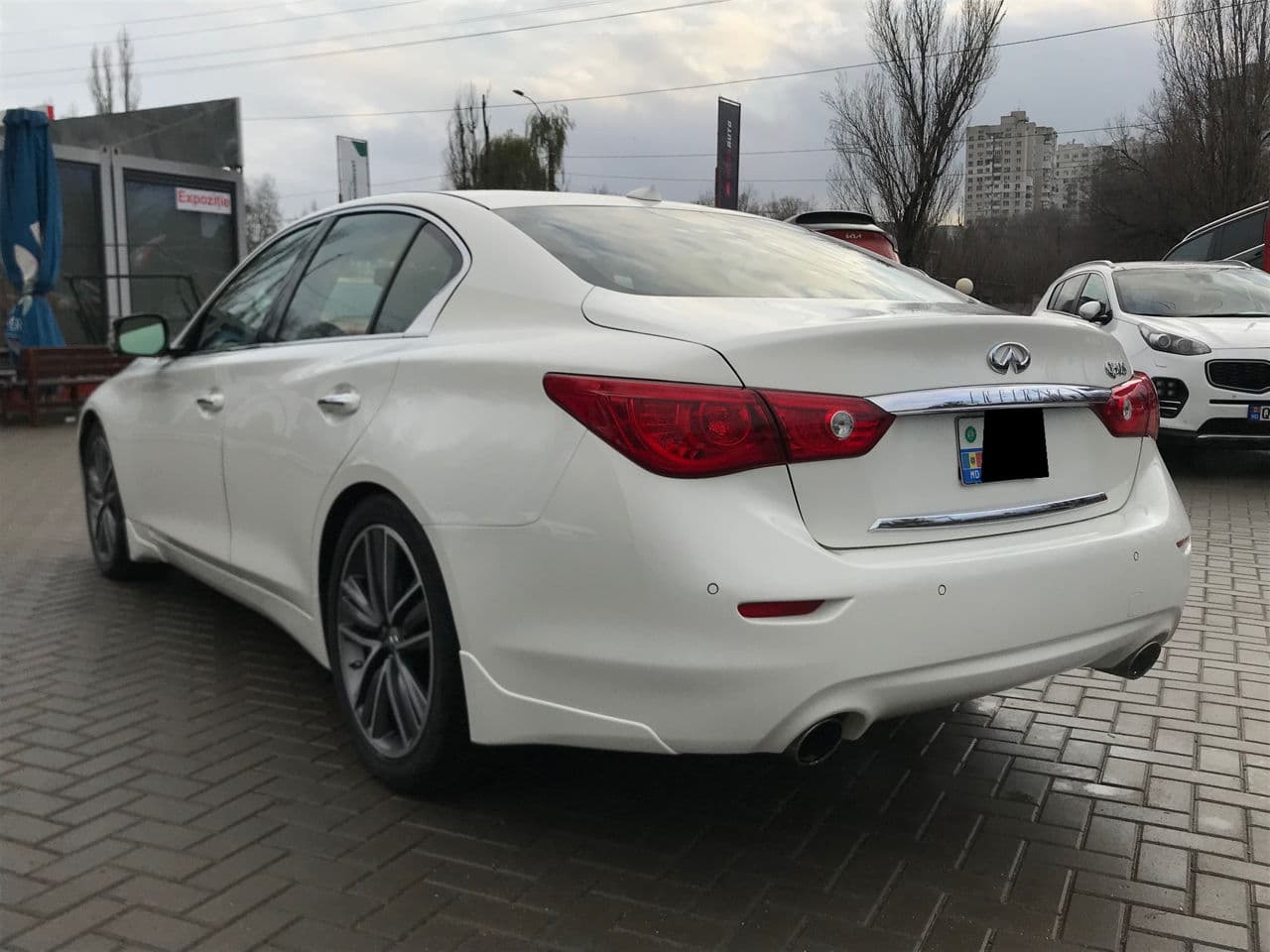 2014 Infiniti Q50 — Miniatură 4