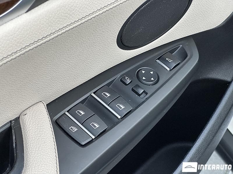 2016 BMW X3 2.8i — Miniatură 18