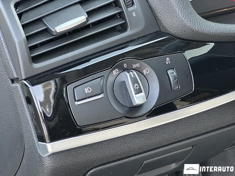 2016 BMW X3 2.8i — Miniatură 17
