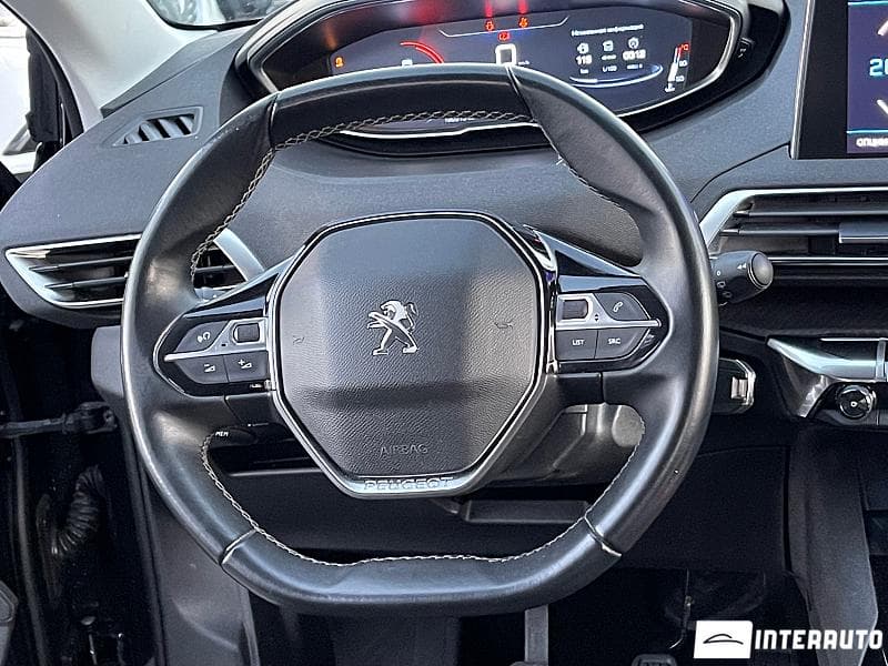 2017 Peugeot 5008 — Miniatură 8