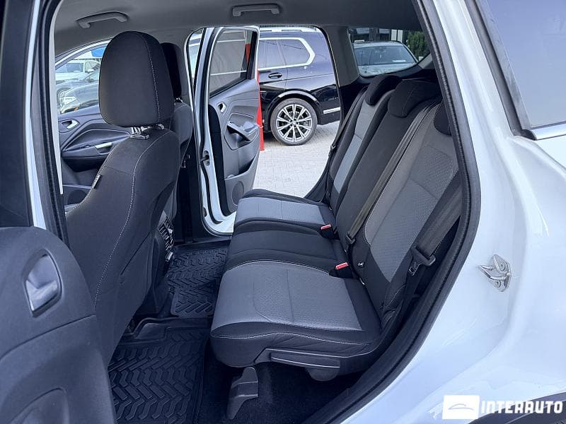 2016 Ford Kuga — Miniatură 6