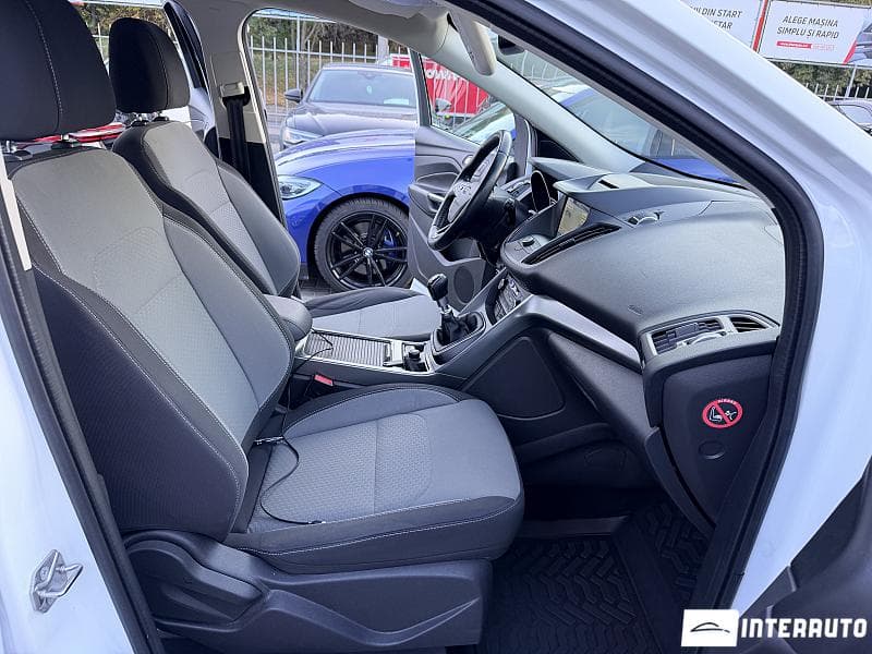 2016 Ford Kuga — Miniatură 13
