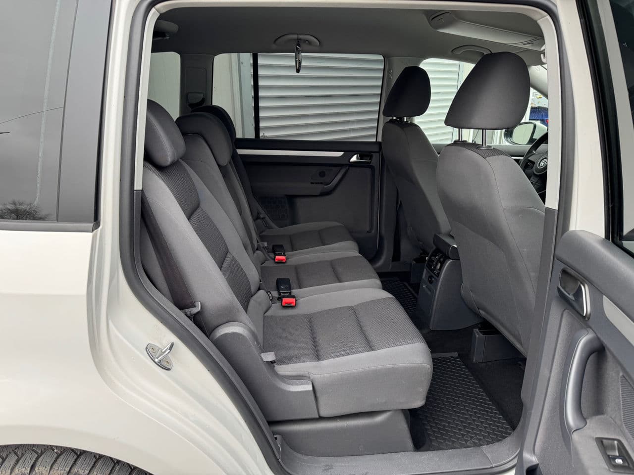 2012 Volkswagen Touran — Miniatură 17
