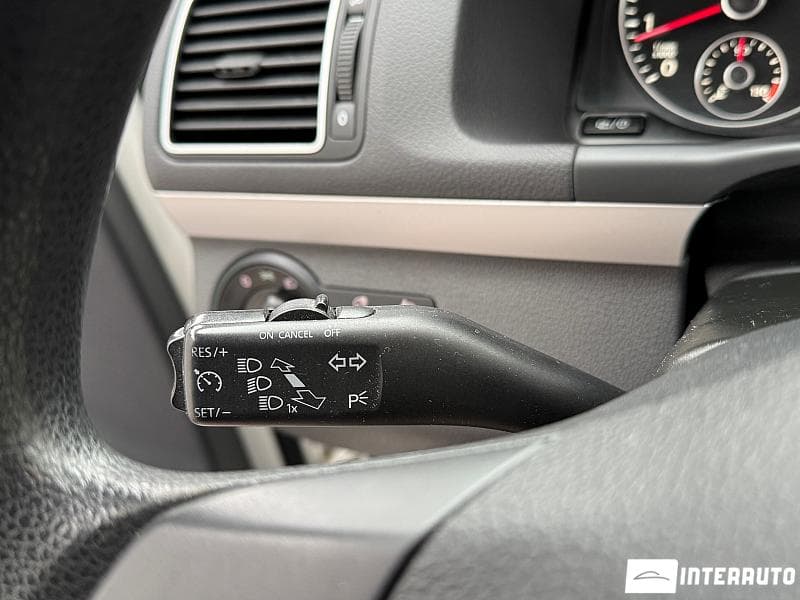 2012 Volkswagen Touran — Miniatură 14