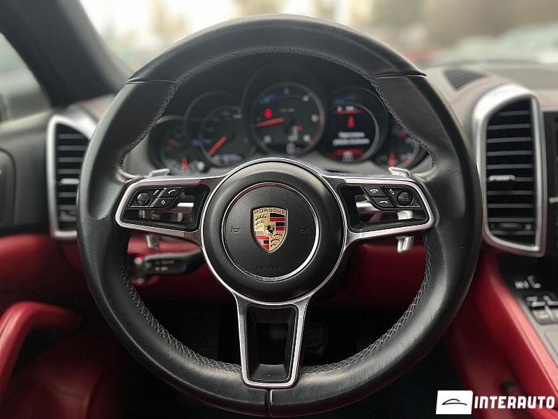 2015 Porsche Cayenne — Miniatură 12