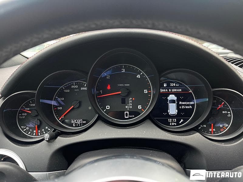 2015 Porsche Cayenne — Miniatură 13