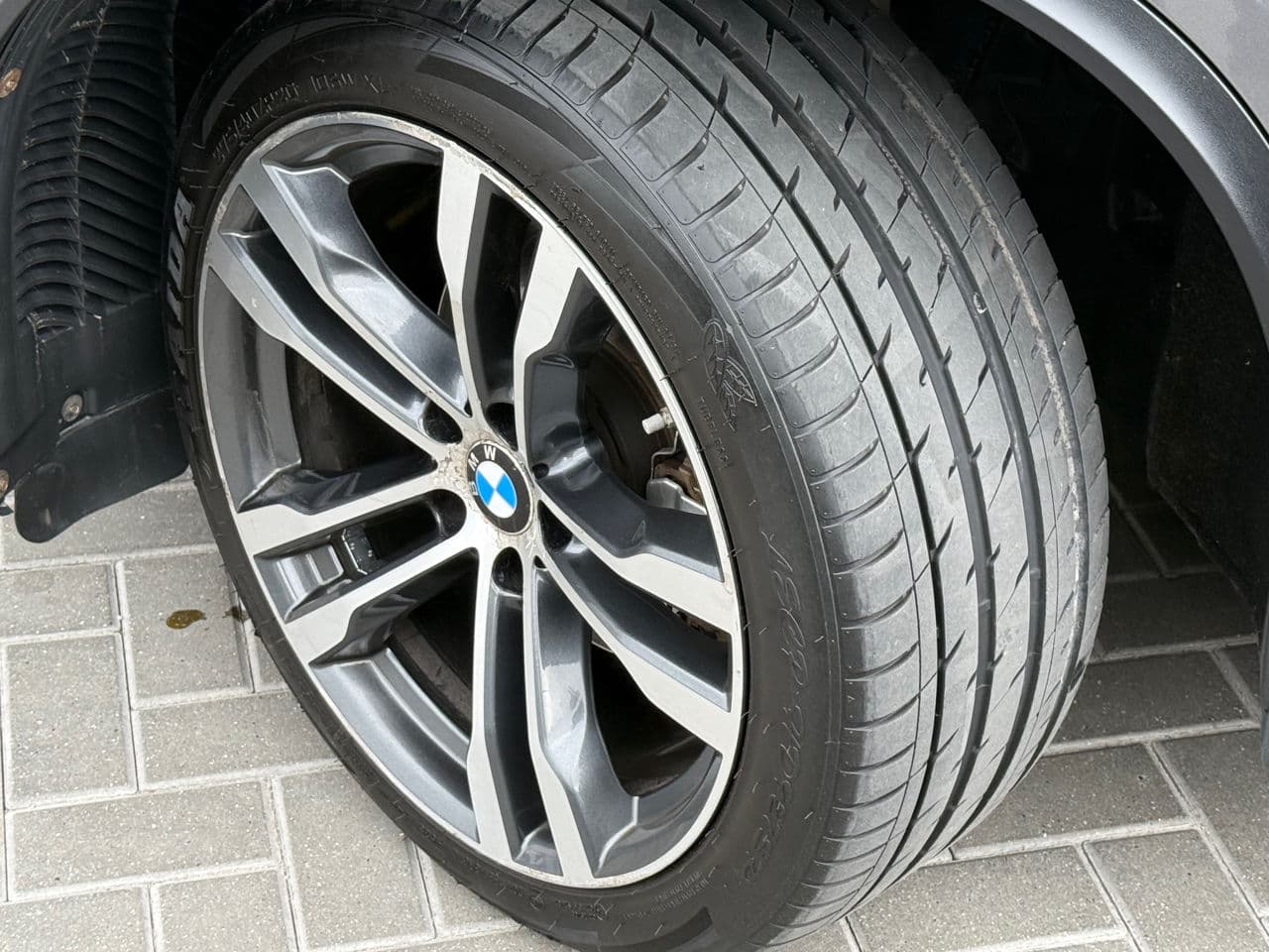 BMW X5 2.5D 2016 — Миниатюра 18