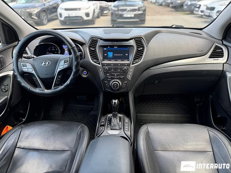2017 Hyundai Grand Santa Fe — Miniatură 12