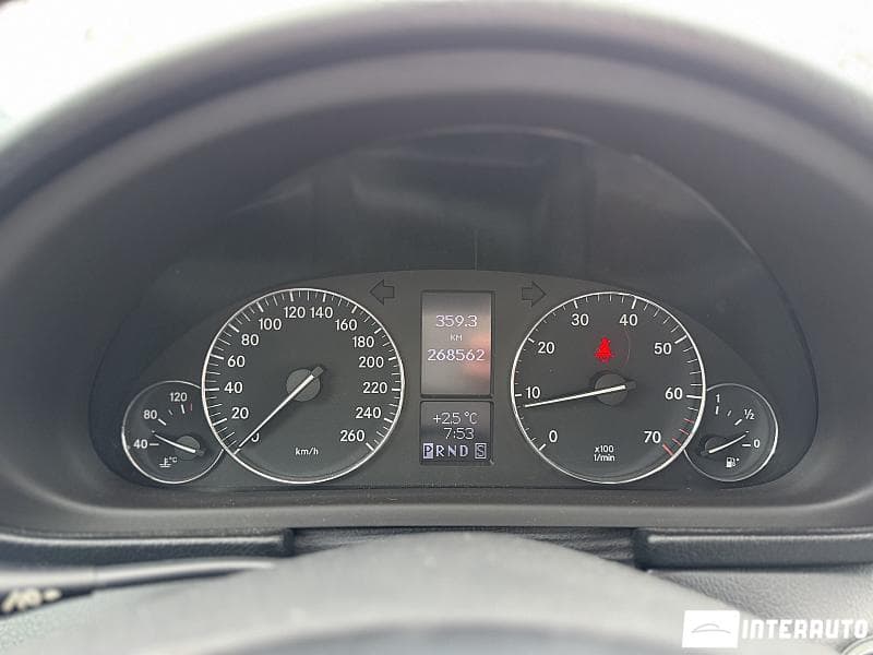 Mercedes C 180 2007 — Миниатюра 13