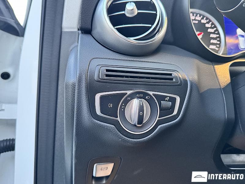 2022 Mercedes GLC 220d — Miniatură 19