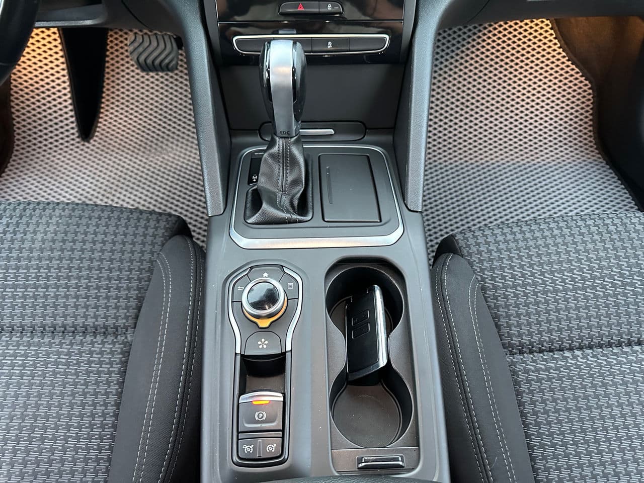 2016 Renault Talisman — Miniatură 12