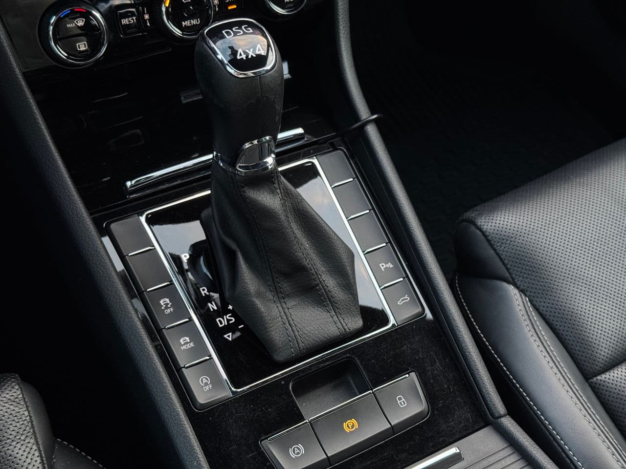 2019 Skoda Superb — Miniatură 12