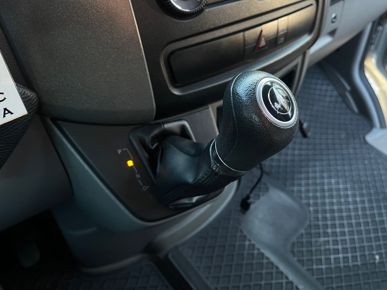 2015 Mercedes Sprinter — Miniatură 17
