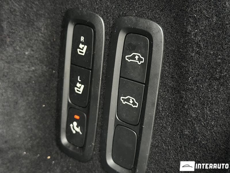 Volvo XC 60 2017 — Миниатюра 23