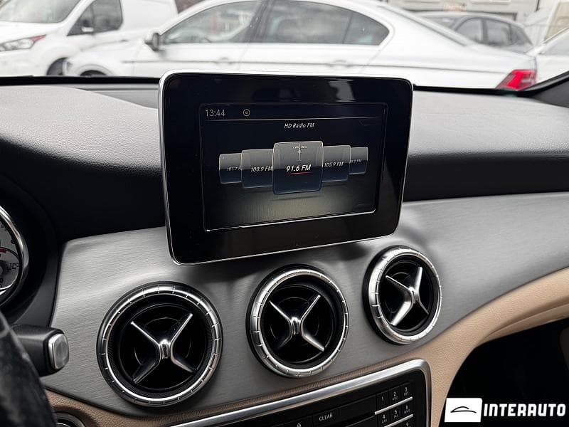 2015 Mercedes CLA 250 — Miniatură 10