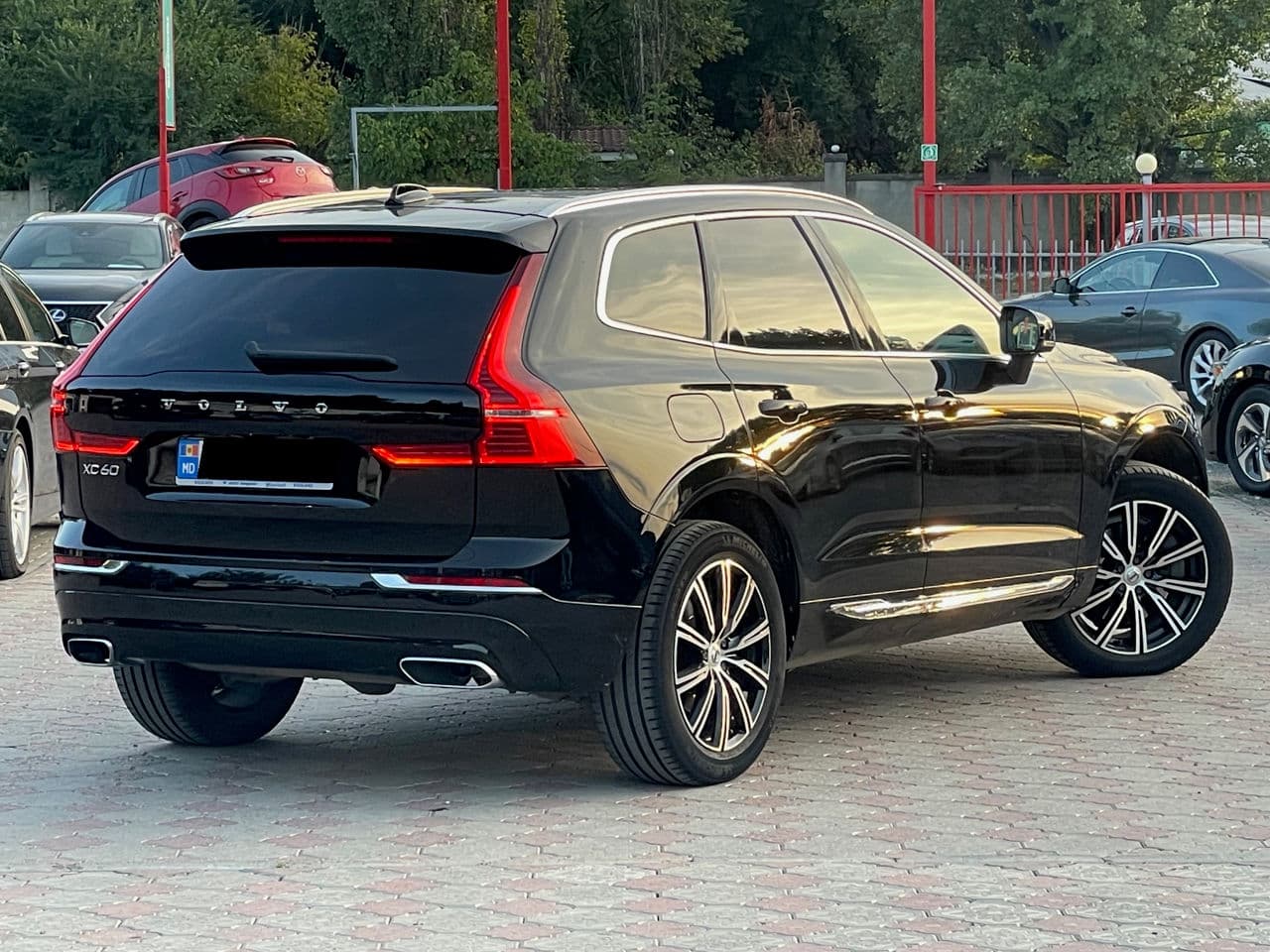 2018 Volvo XC 60 — Miniatură 3