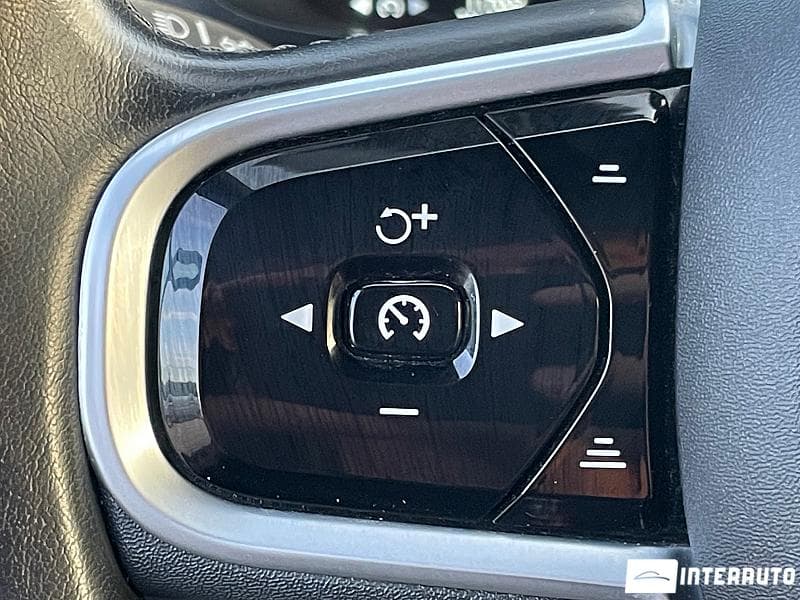 2018 Volvo XC 60 — Miniatură 9