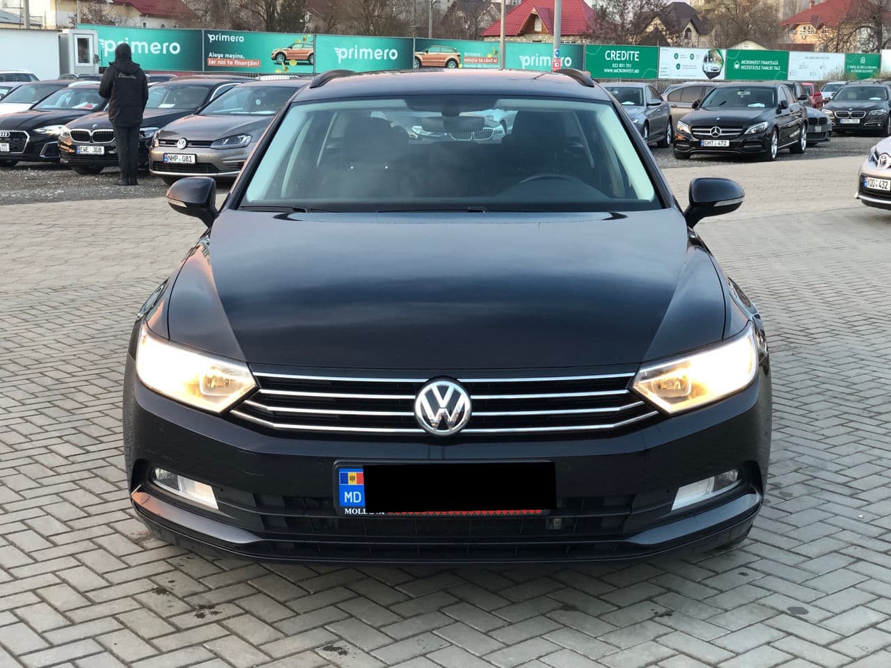 2019 Volkswagen Passat — Miniatură 2