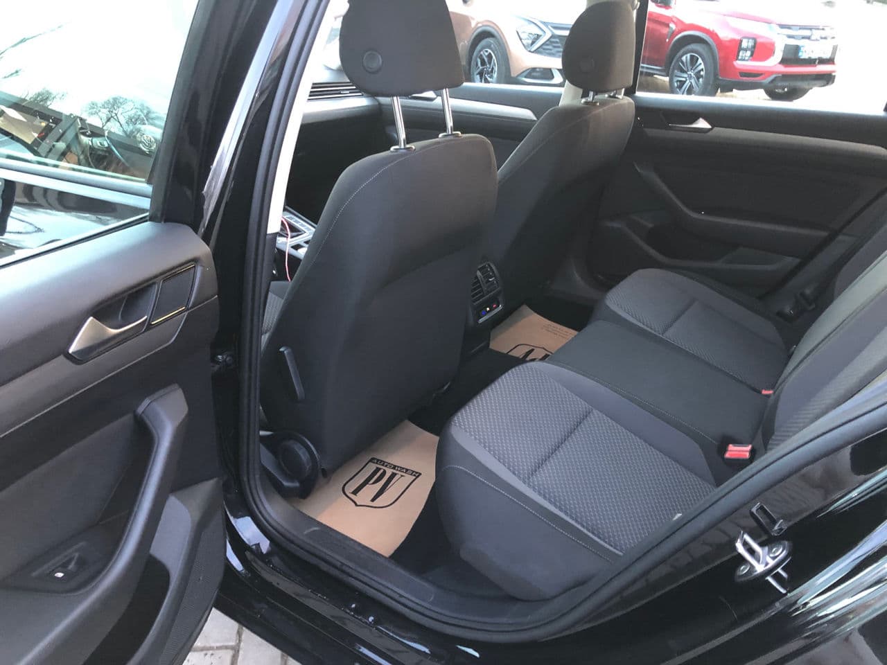 2019 Volkswagen Passat — Miniatură 14