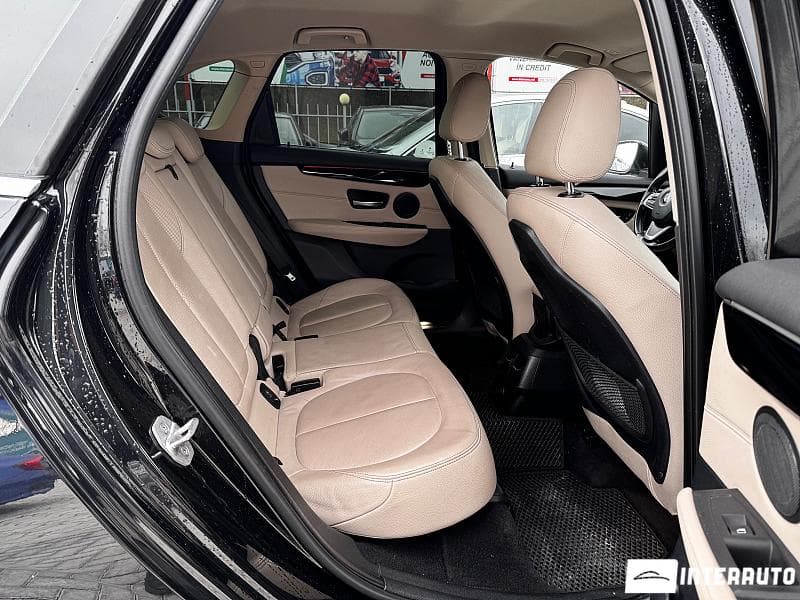 2017 BMW 216d — Miniatură 17