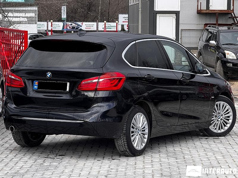 2017 BMW 216d — Miniatură 4